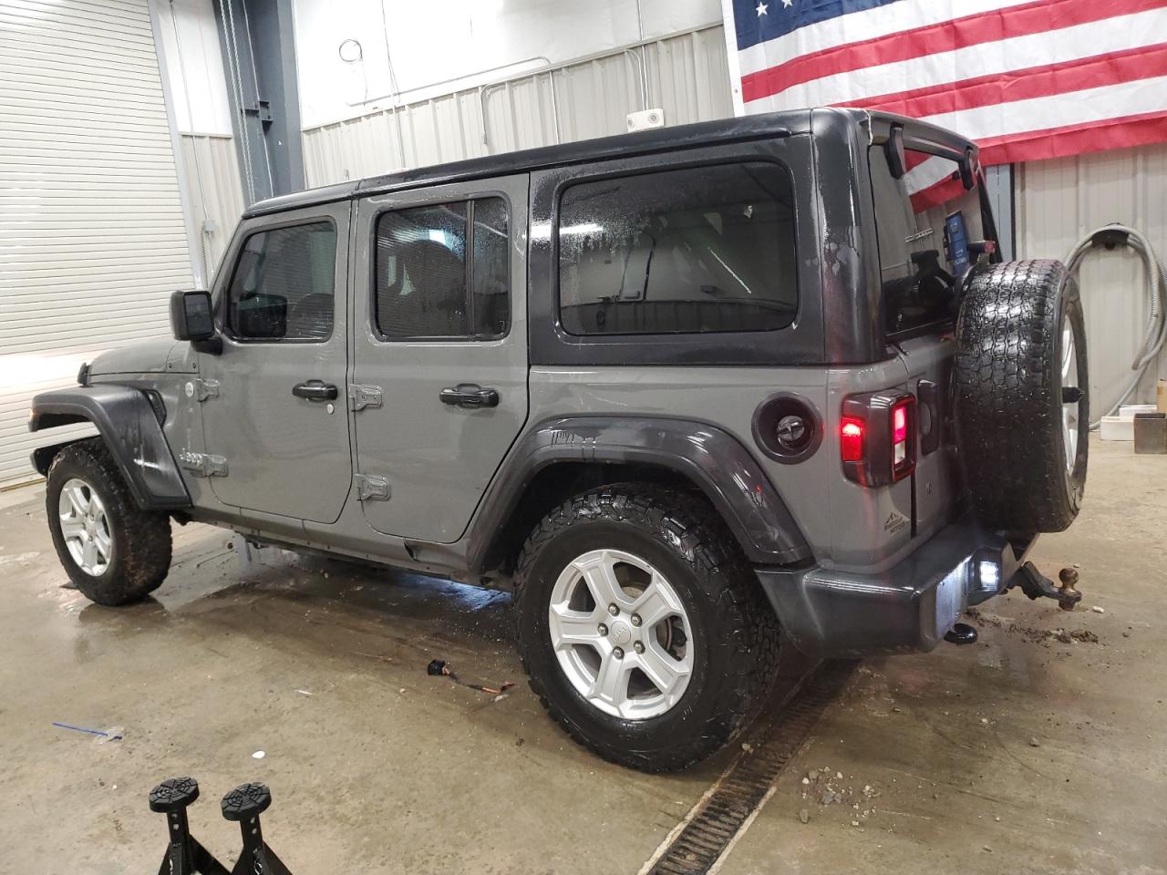 Jeep Wrangler Sport Image 2