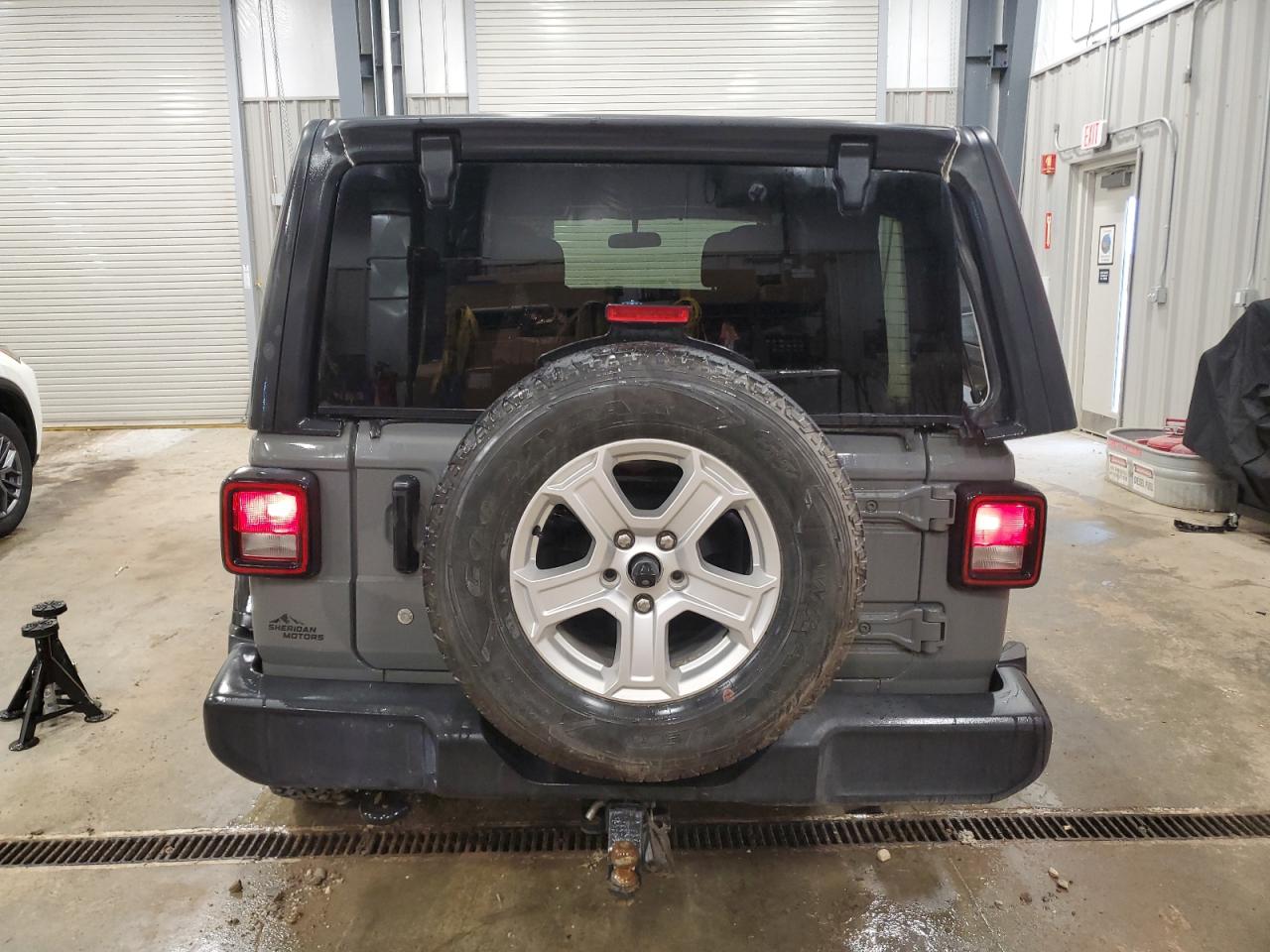 Jeep Wrangler Sport Image 13