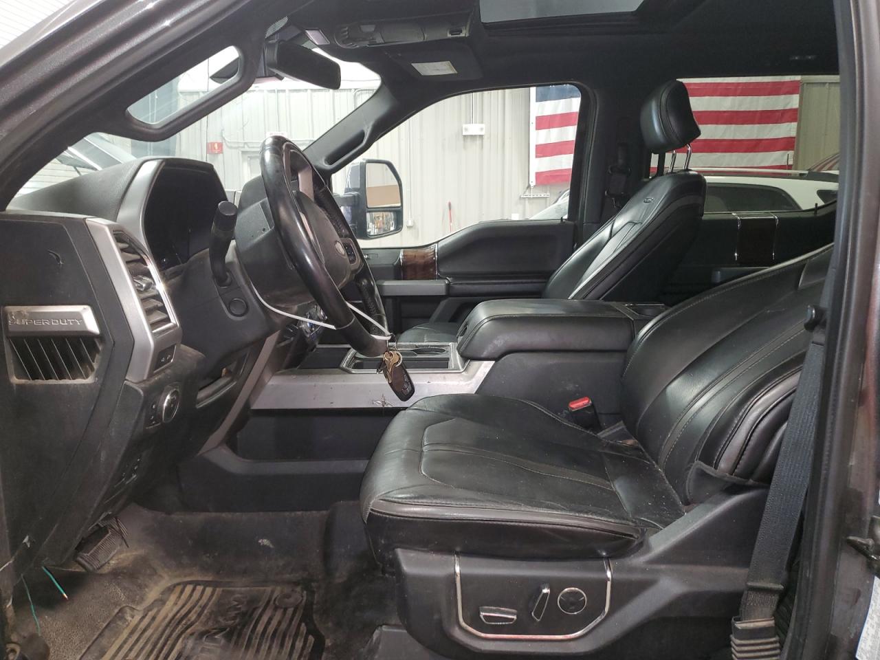 Ford F-350 Super Duty Image 13