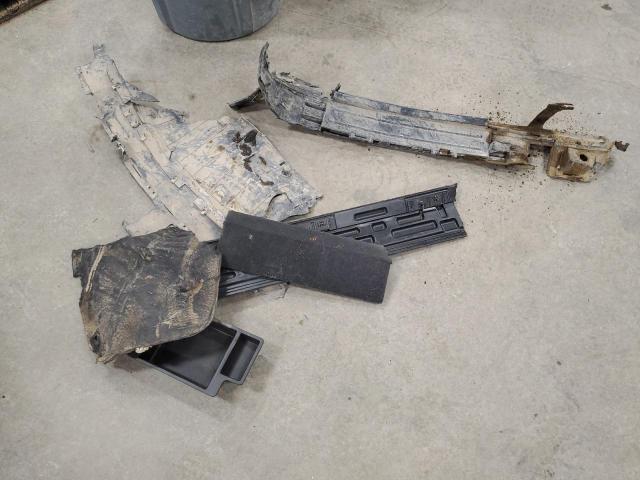 GMC Yukon Denali Image 9