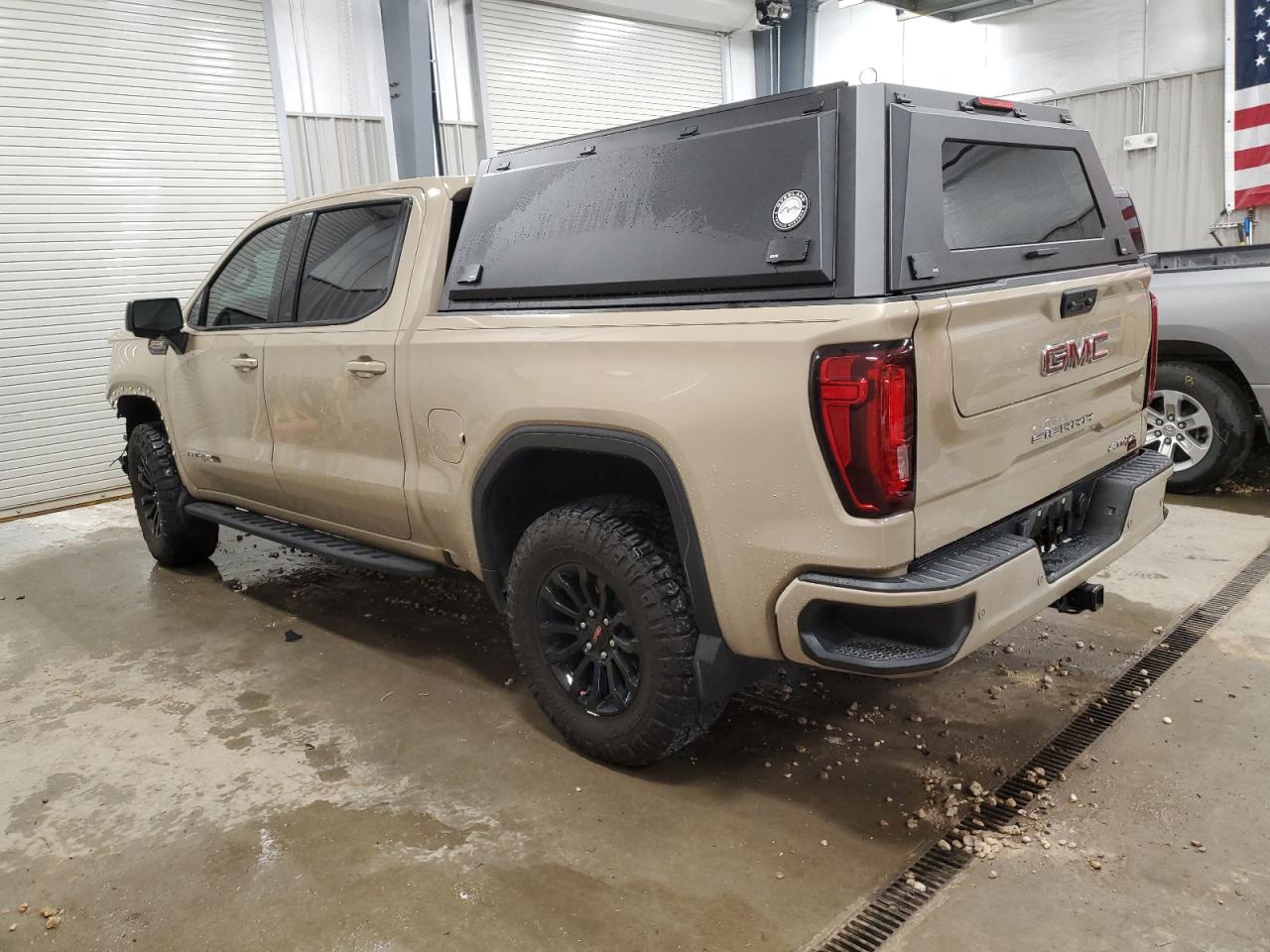 GMC Sierra K1500 At4x Image 6