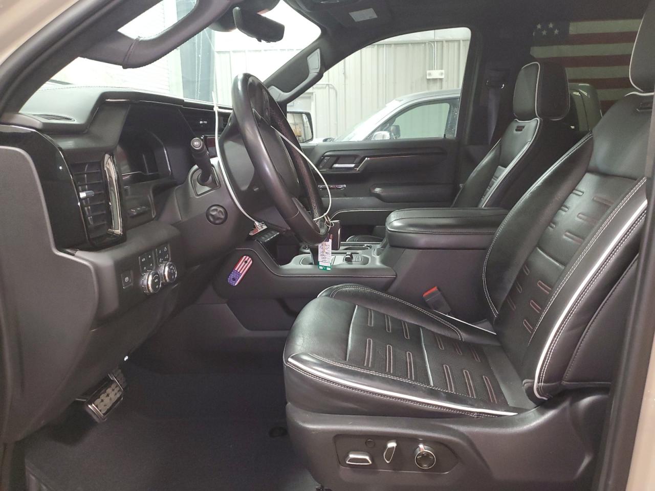 GMC Sierra K1500 At4x Image 4