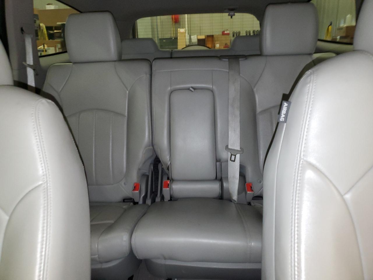 Buick Enclave Image 12