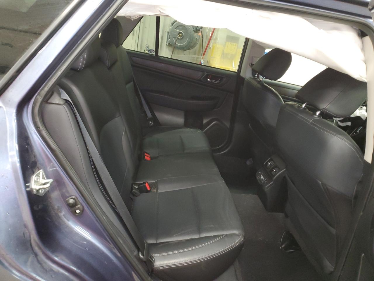 Subaru Outback 2.5i Limited Image 9