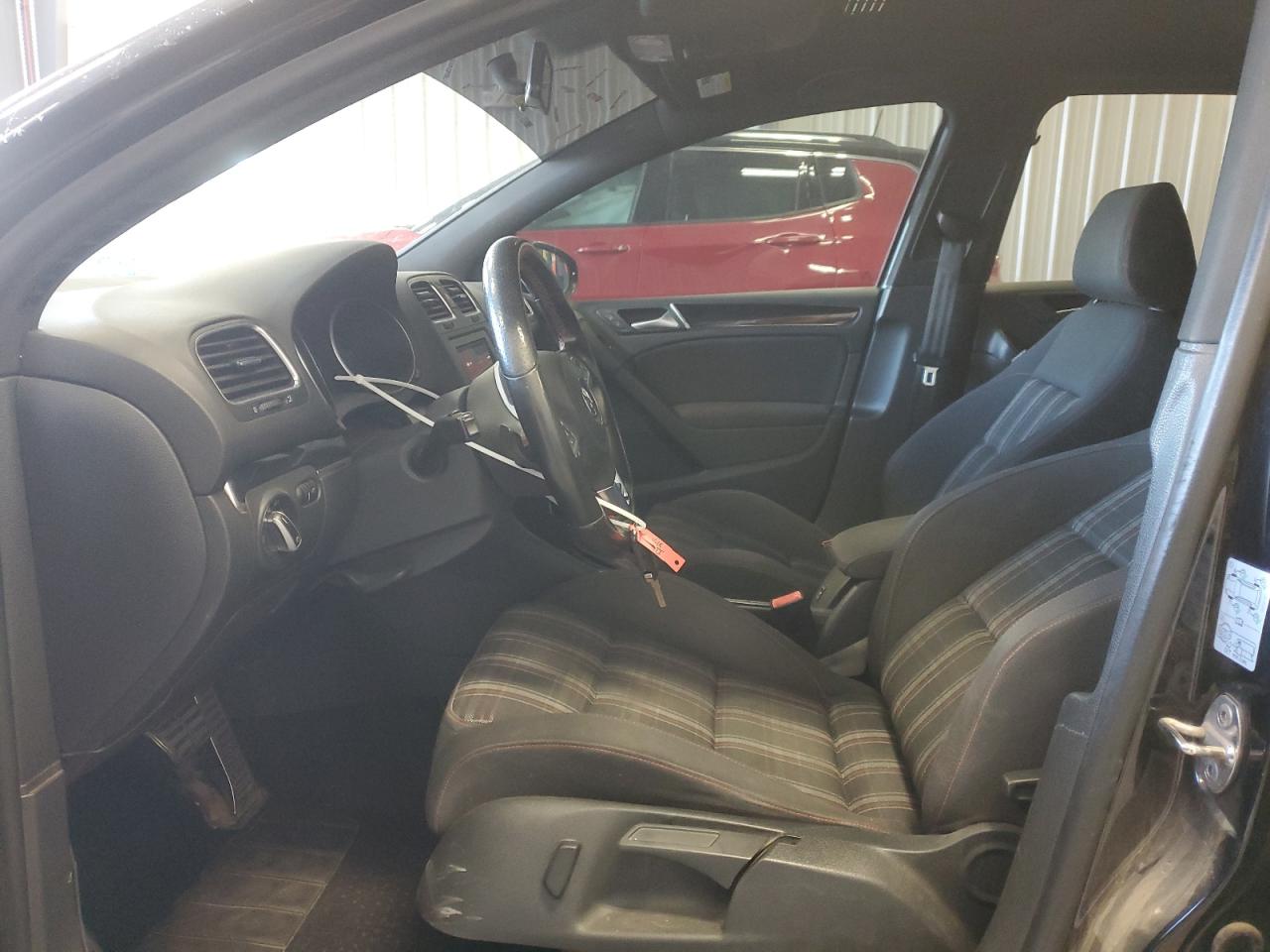 Volkswagen GTI Image 3