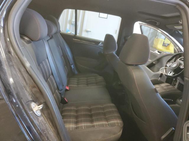 Volkswagen GTI Image 12