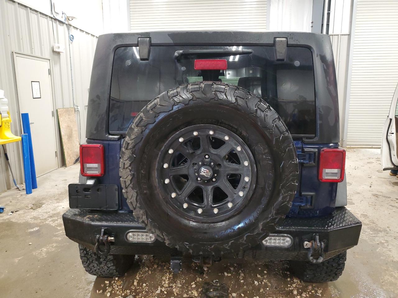 Jeep Wrangler Sport Image 8