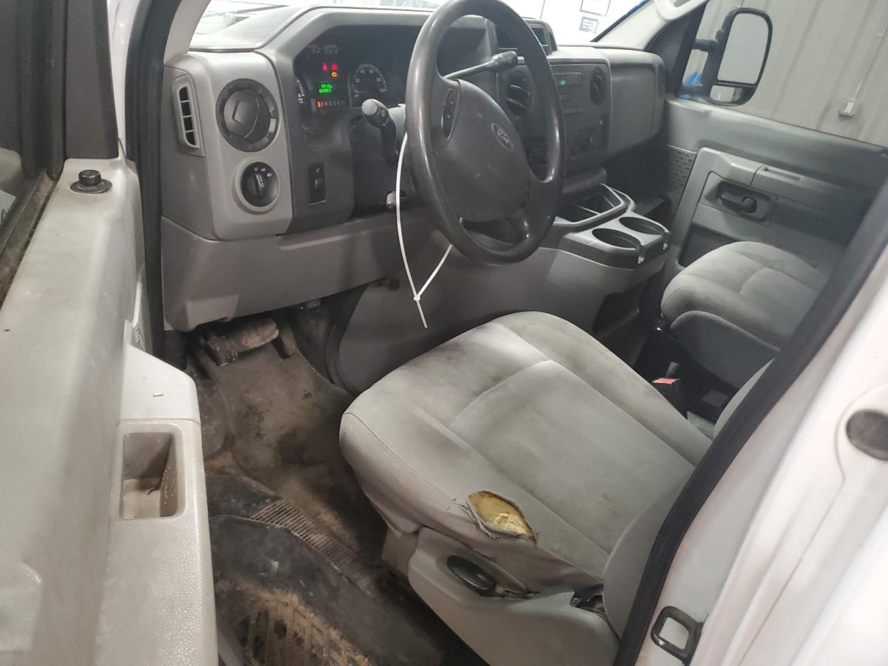 Ford Uk E350 Super Duty Van Image 4