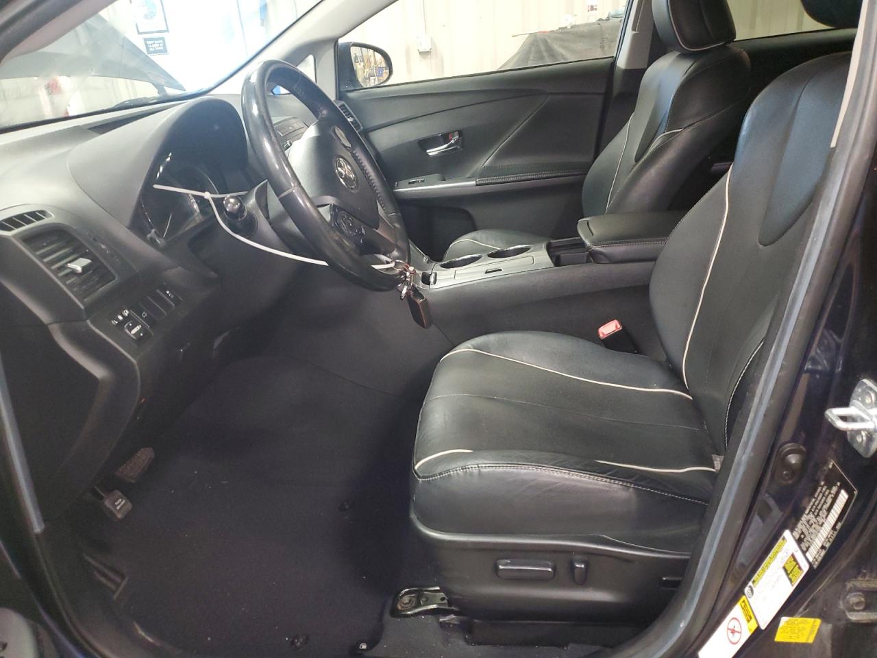 Toyota Venza Le Image 3