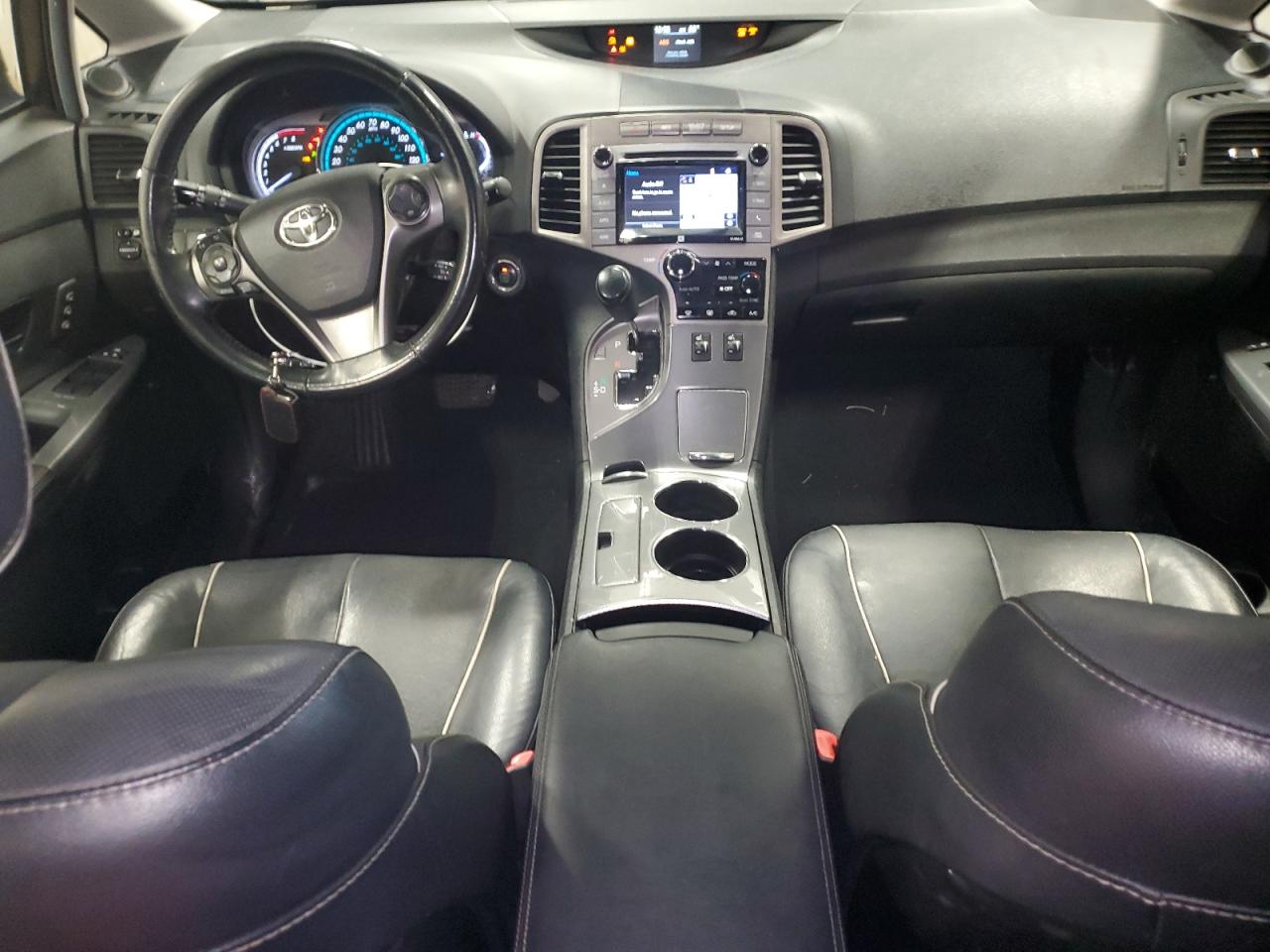 Toyota Venza Le Image 2