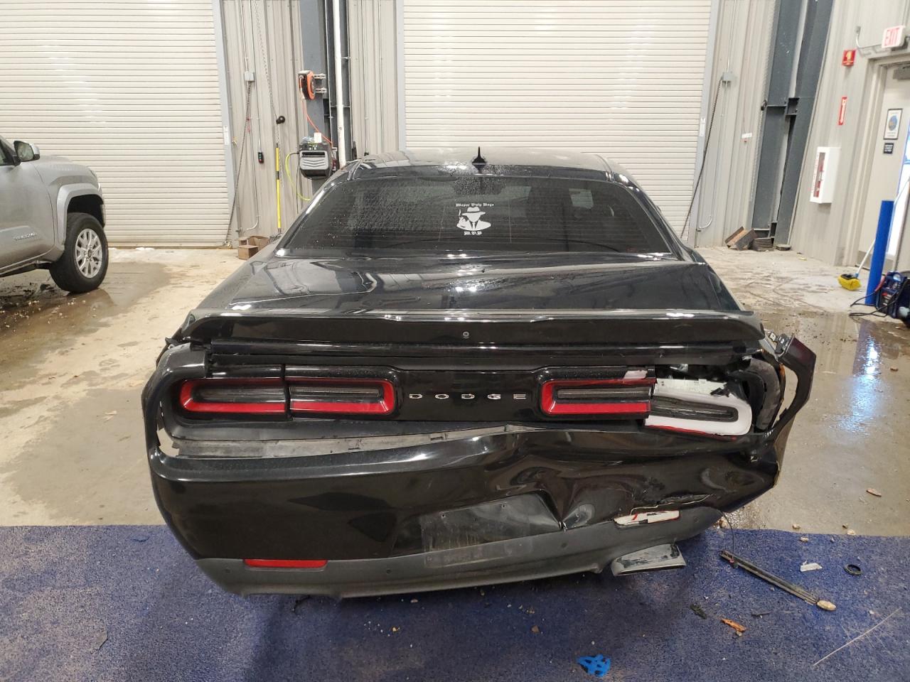 Dodge Challenger Sxt Image 2