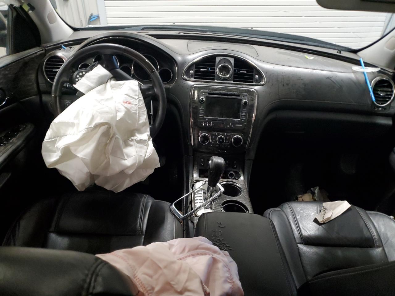 Buick Enclave Image 2