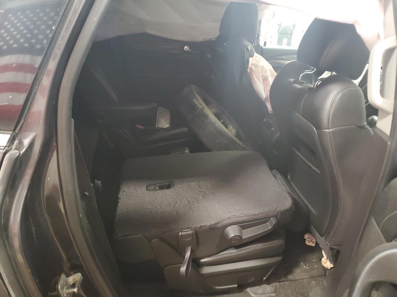 Buick Enclave Image 12