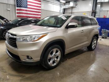  Salvage Toyota Highlander