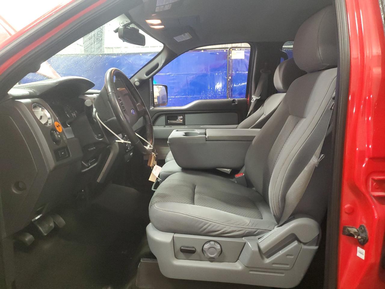 Ford F-150 Supercrew Image 11