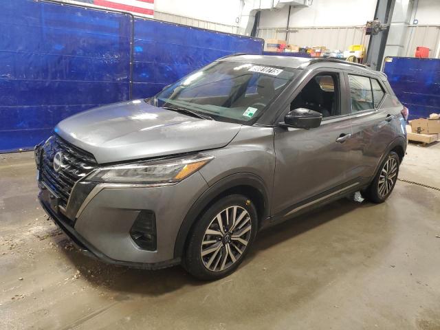  Salvage Nissan Kicks