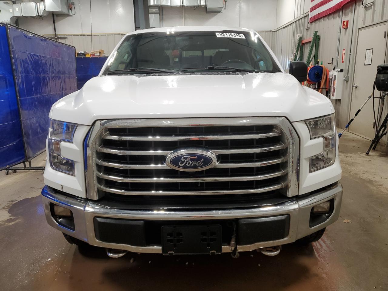 Ford F-150 Supercrew Image 11