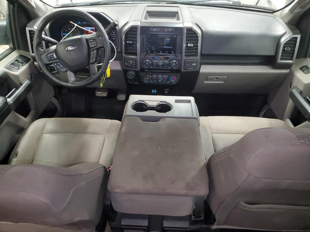 Ford F-150 Supercrew Image 3