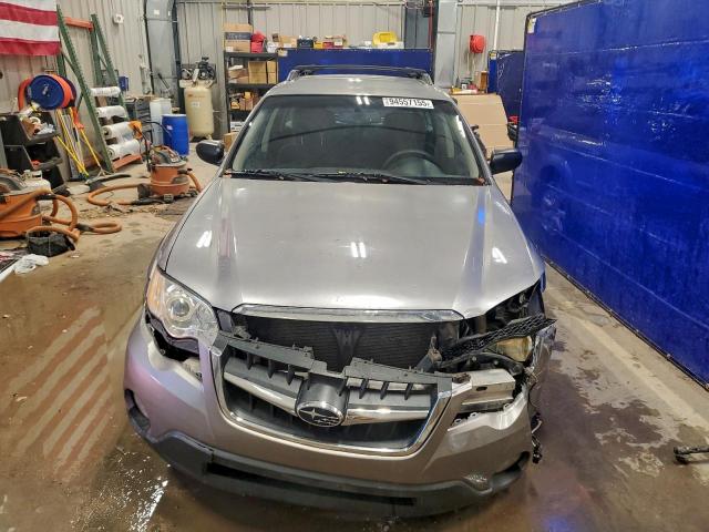 Subaru Outback 2.5i Image 12