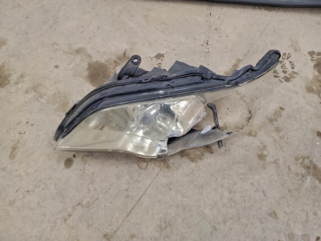 Subaru Outback 2.5i Image 13