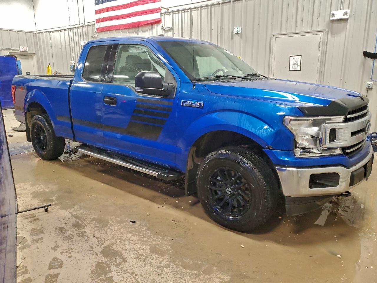 Ford F-150 Super Cab Image 3