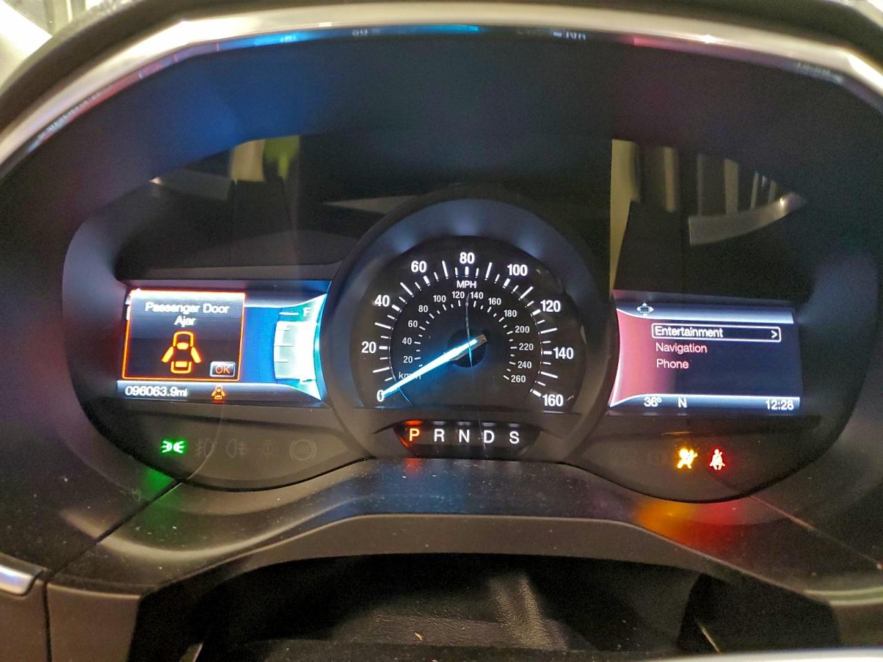 Ford Edge Titanium Image 2