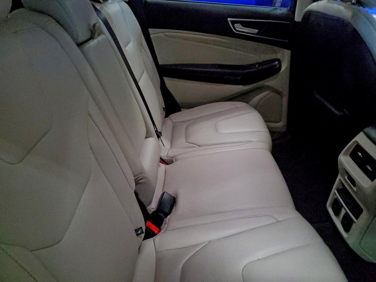 Ford Edge Titanium Image 11