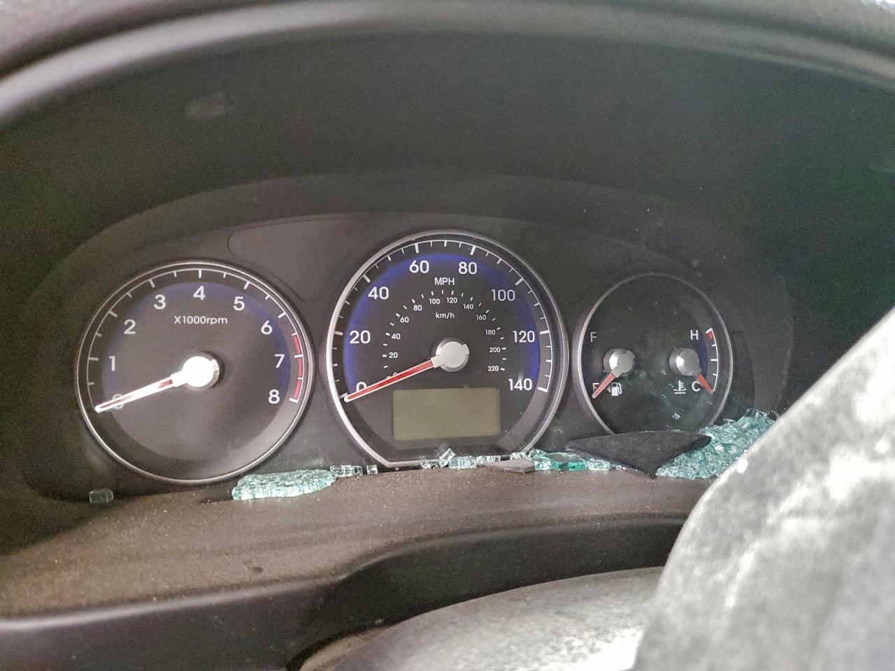 Hyundai SANTA FE Gls Image 10