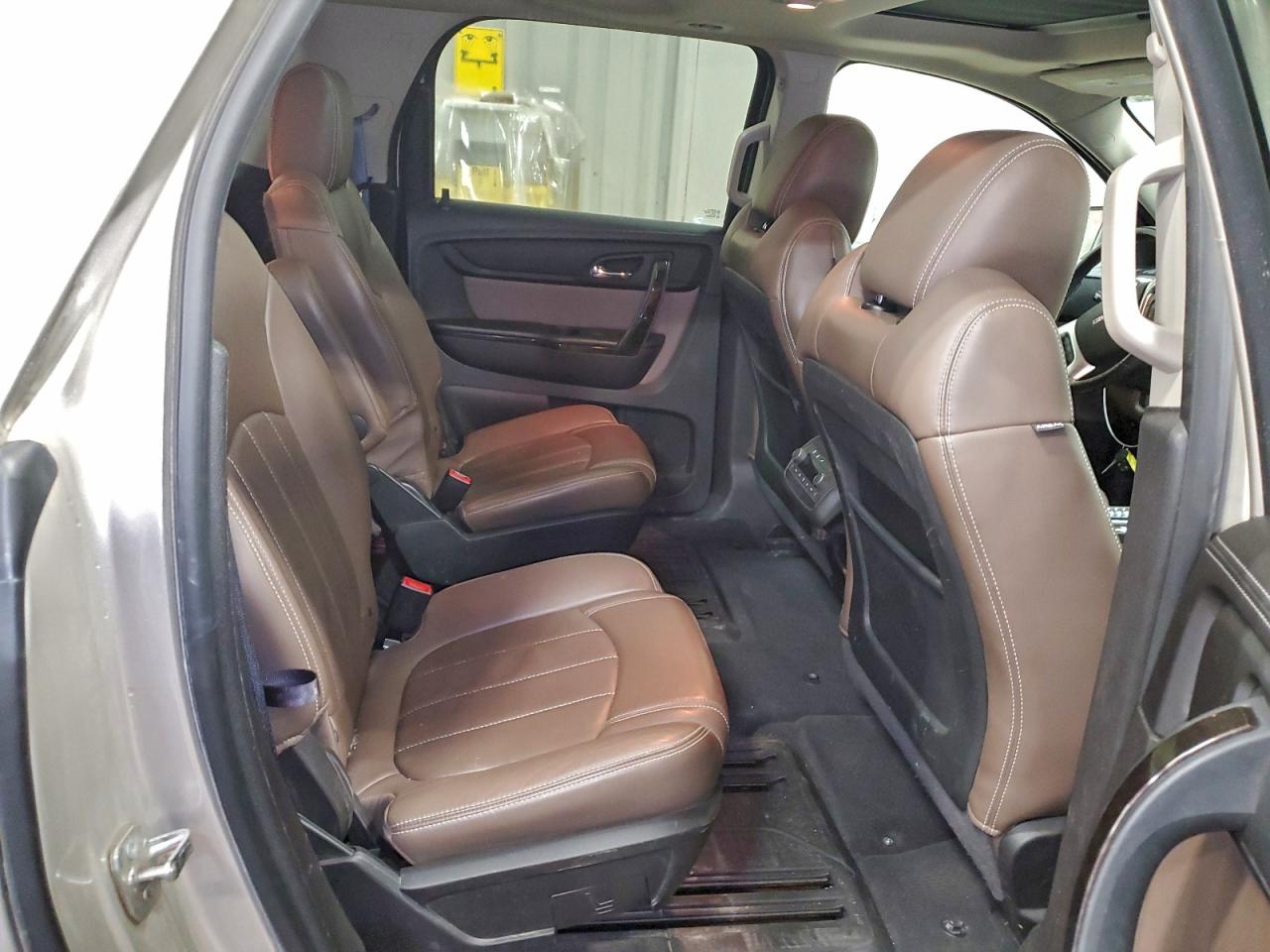 GMC Acadia Slt-2 Image 2