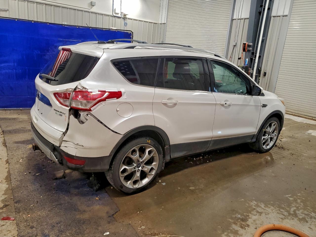 Ford Escape Titanium Image 4