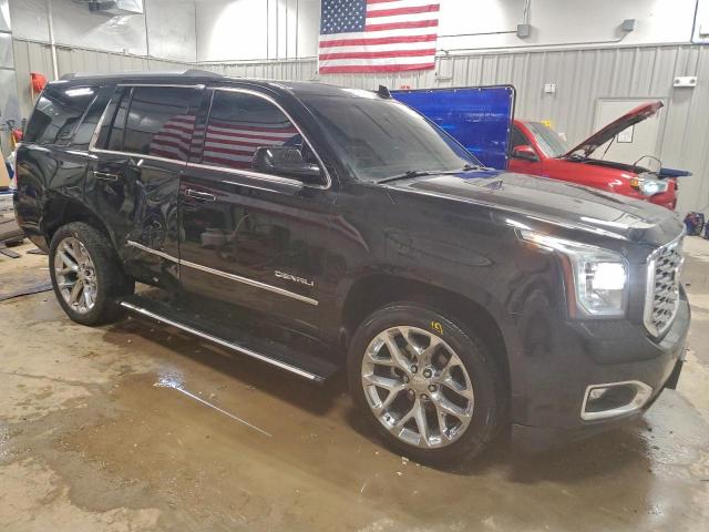 GMC Yukon Denali Image 6