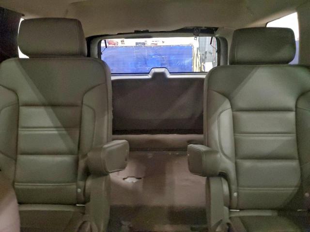 GMC Yukon Denali Image 9