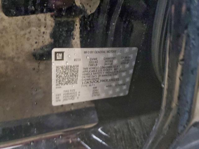 GMC Yukon Denali Image 13