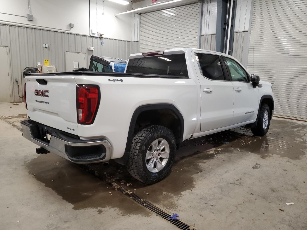 GMC Sierra K1500 Sle Image 4