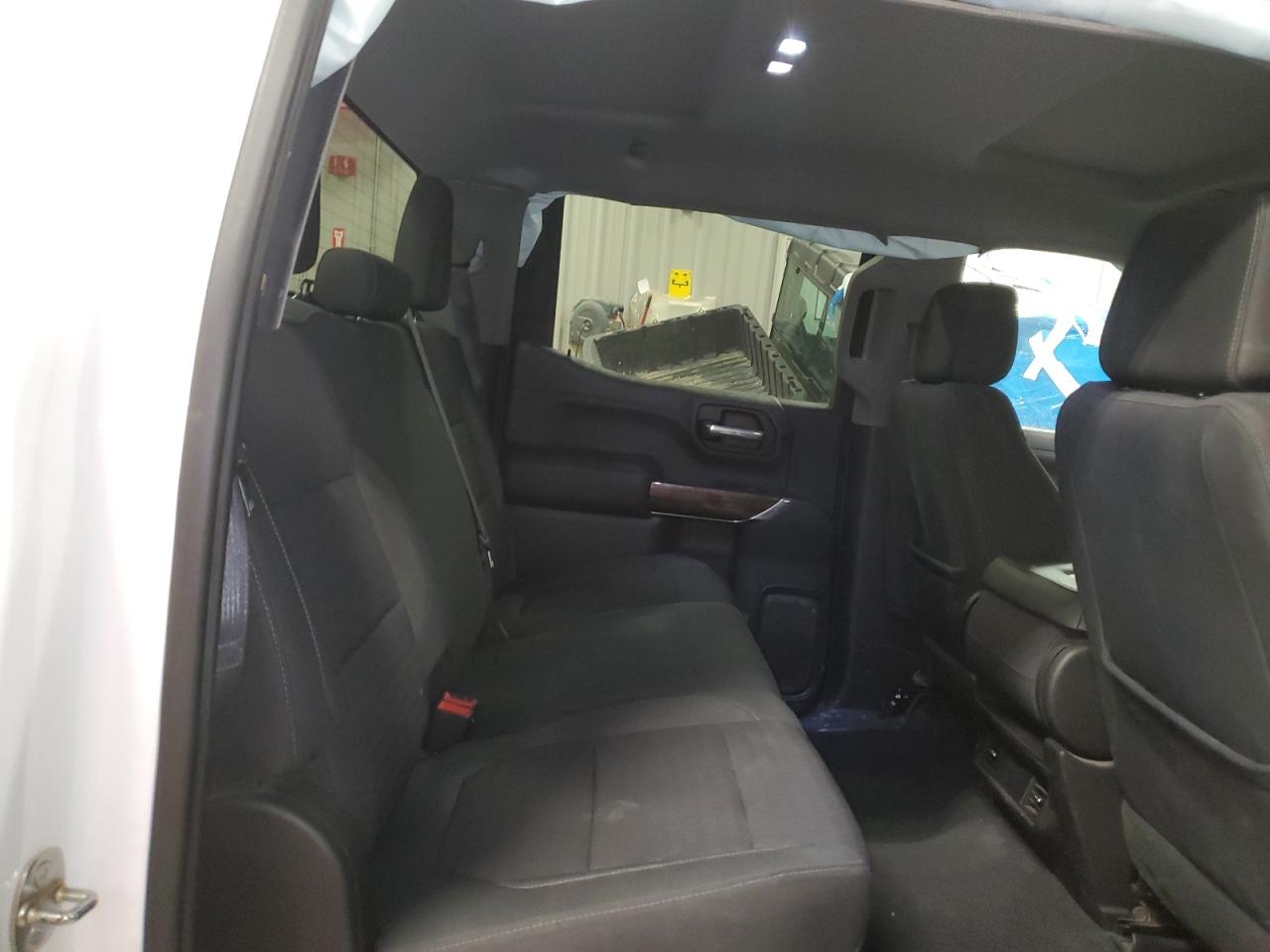 GMC Sierra K1500 Sle Image 9