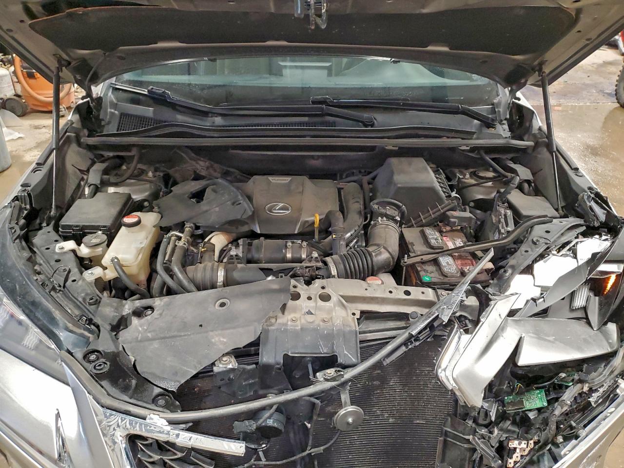 Lexus NX 200t Image 6