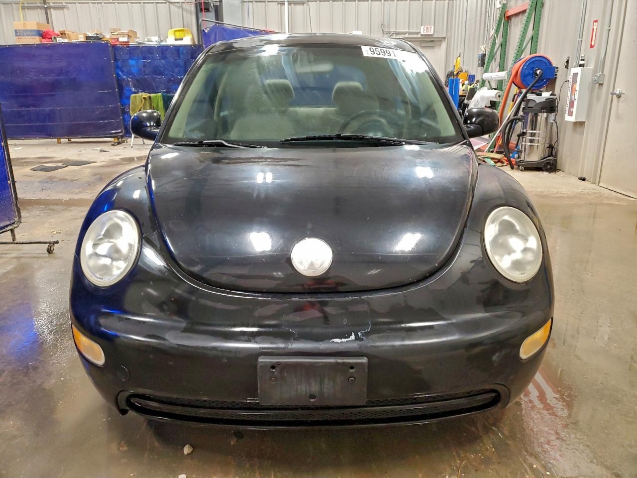 Volkswagen Beetle Gl Image 3