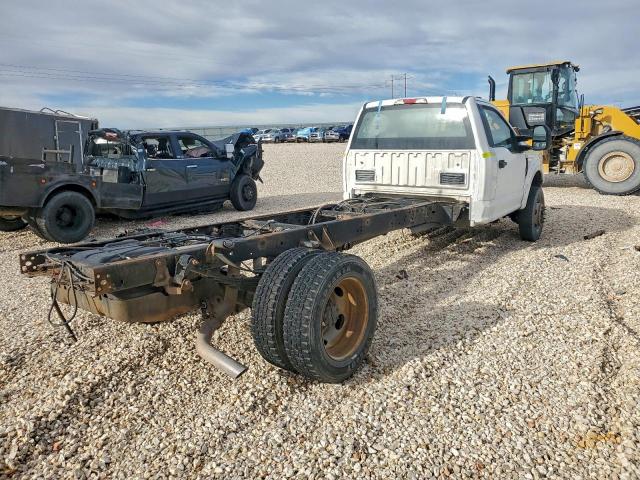 Ford F-550 Super Duty Image 7