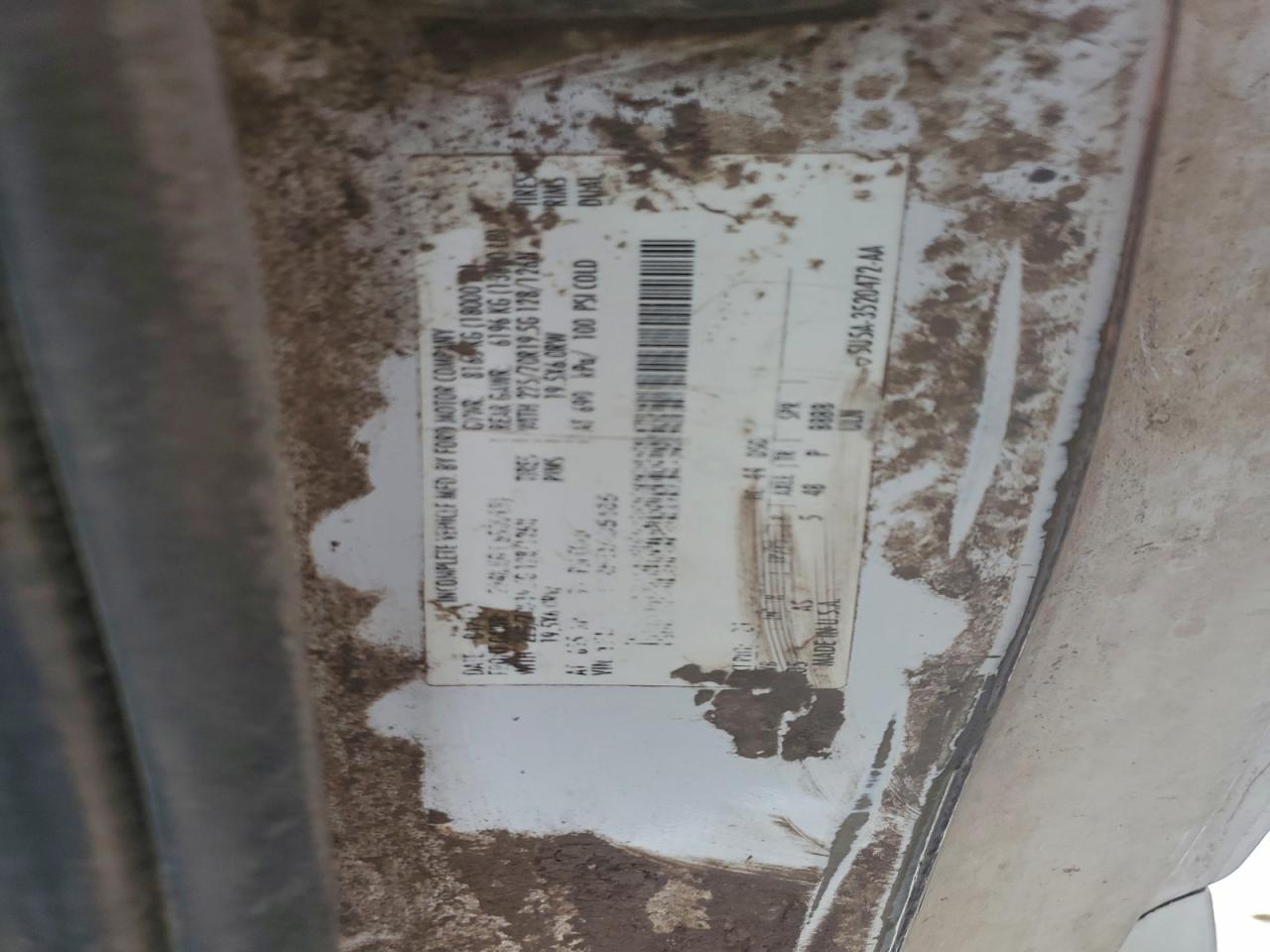 Ford F-550 Super Duty Image 10