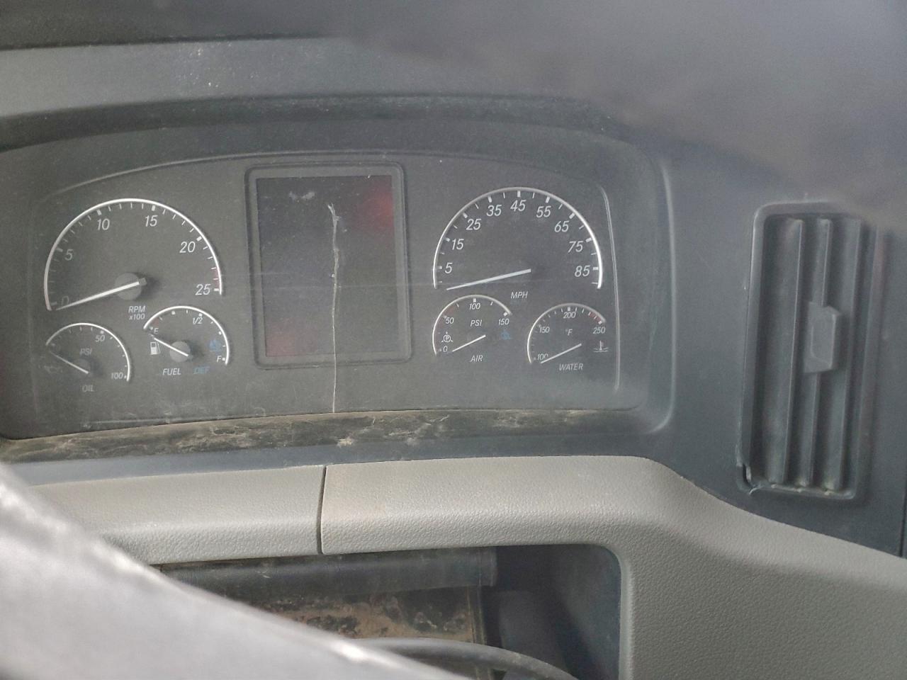 Freightliner Cascadia 1 Image 9