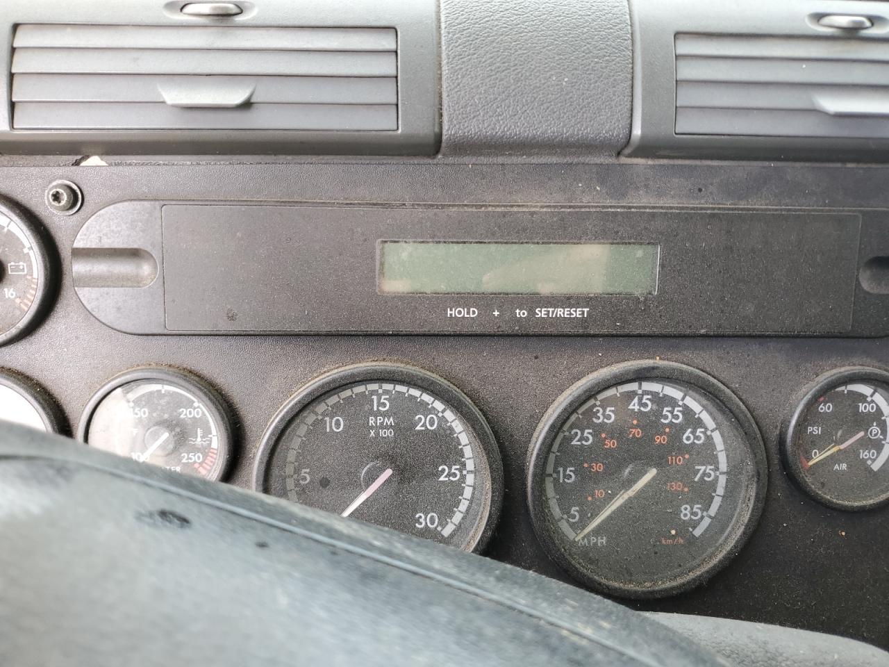 Freightliner Cascadia Image 3