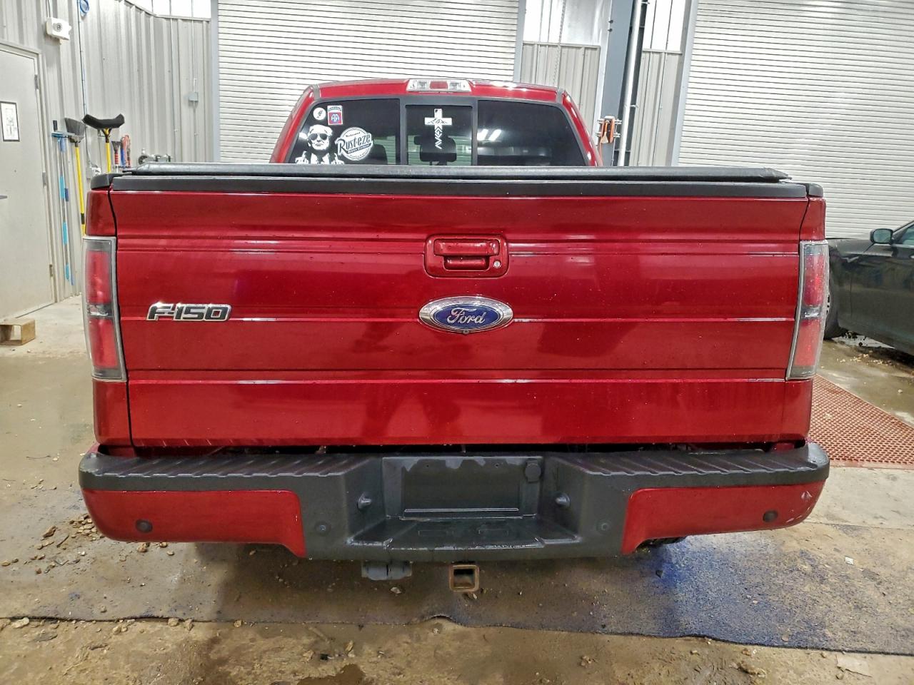 Ford F-150 Super Cab Image 12