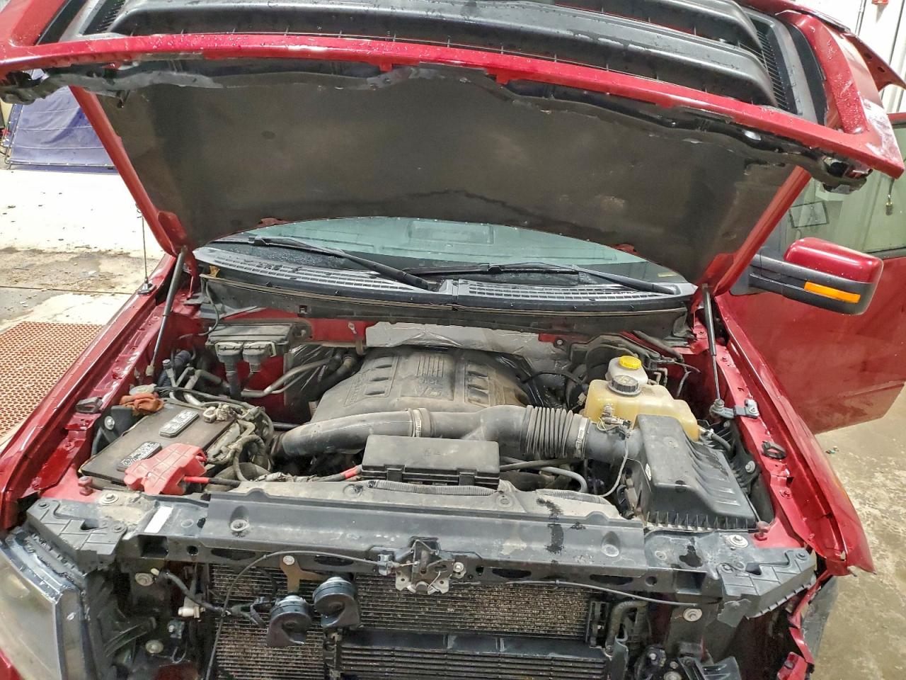 Ford F-150 Super Cab Image 2